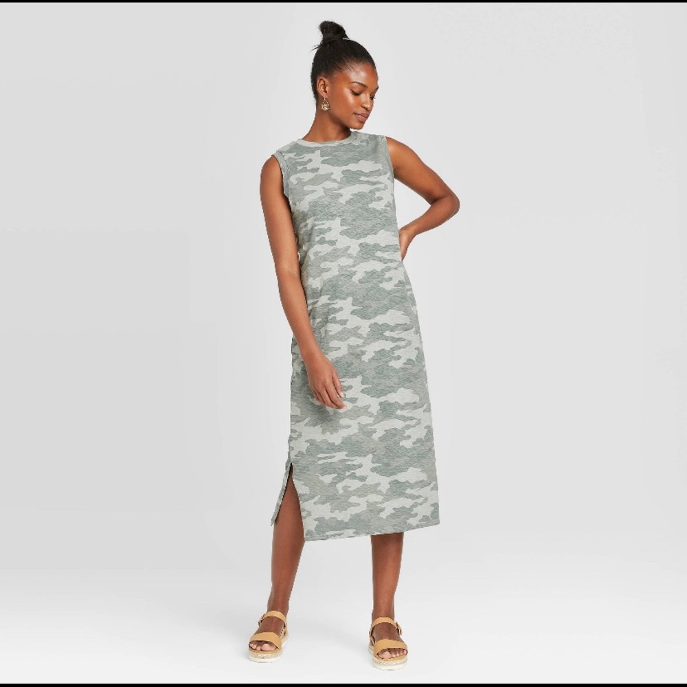 Women’s Camo Print Sleeveless Knit Dress